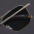 Lunettes de Soleil Aviateur Homme Saint-Tropez – Monture Titane Légère, Verres Anti-Rayures UV400
