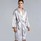 Peignoir de Chambre Homme Valmont – Robe de Chambre Satinée Motif Baroque avec Ceinture